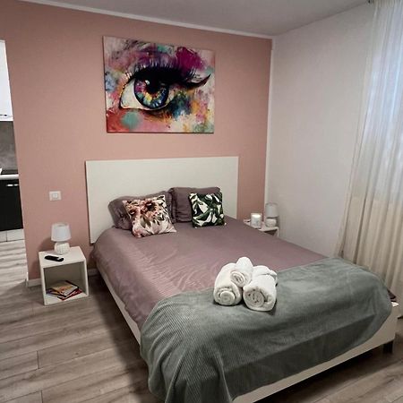 Cotroceni Studio Apartment Bucharest Exterior photo